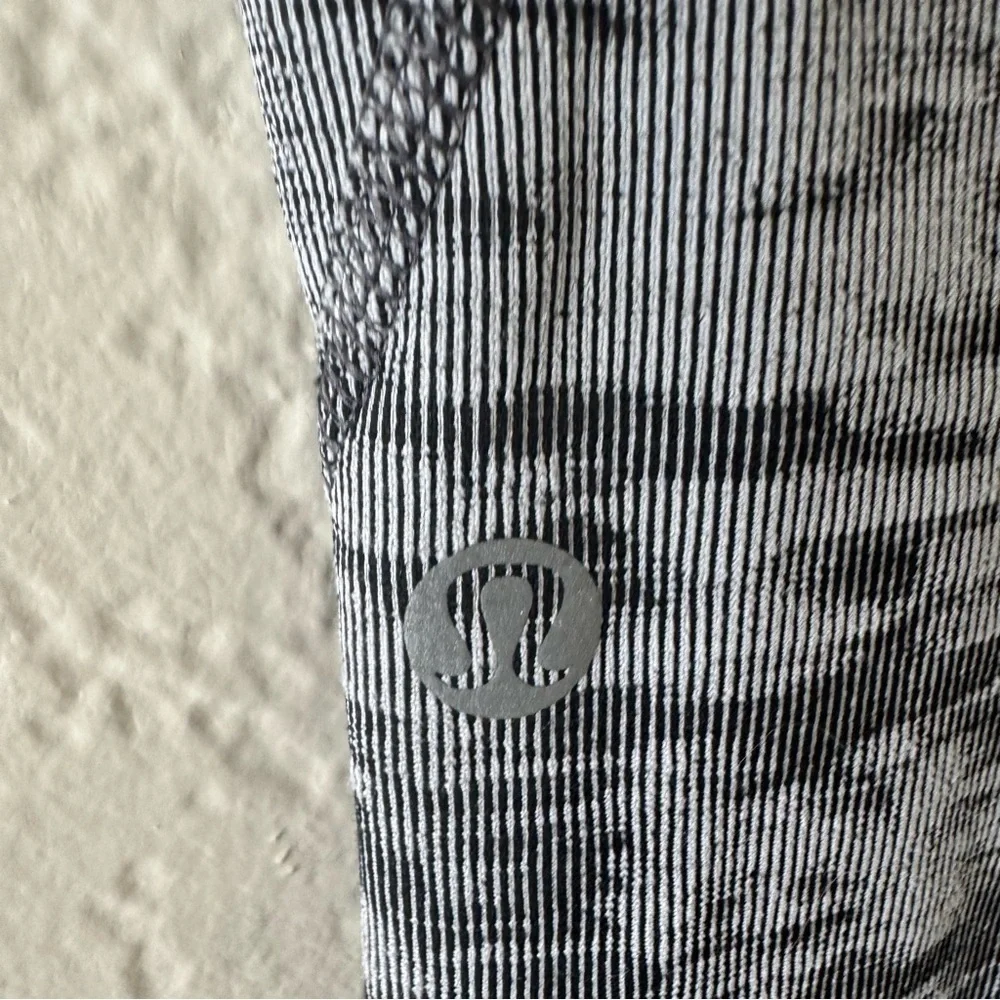 Lululemon Inspire Tight II